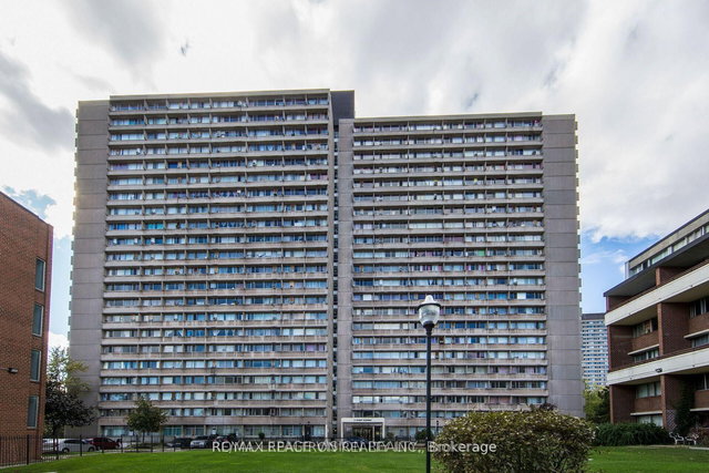 2101 - 10 Sunny Glenway