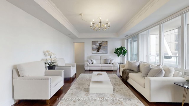 3302 - 35 Balmuto Street