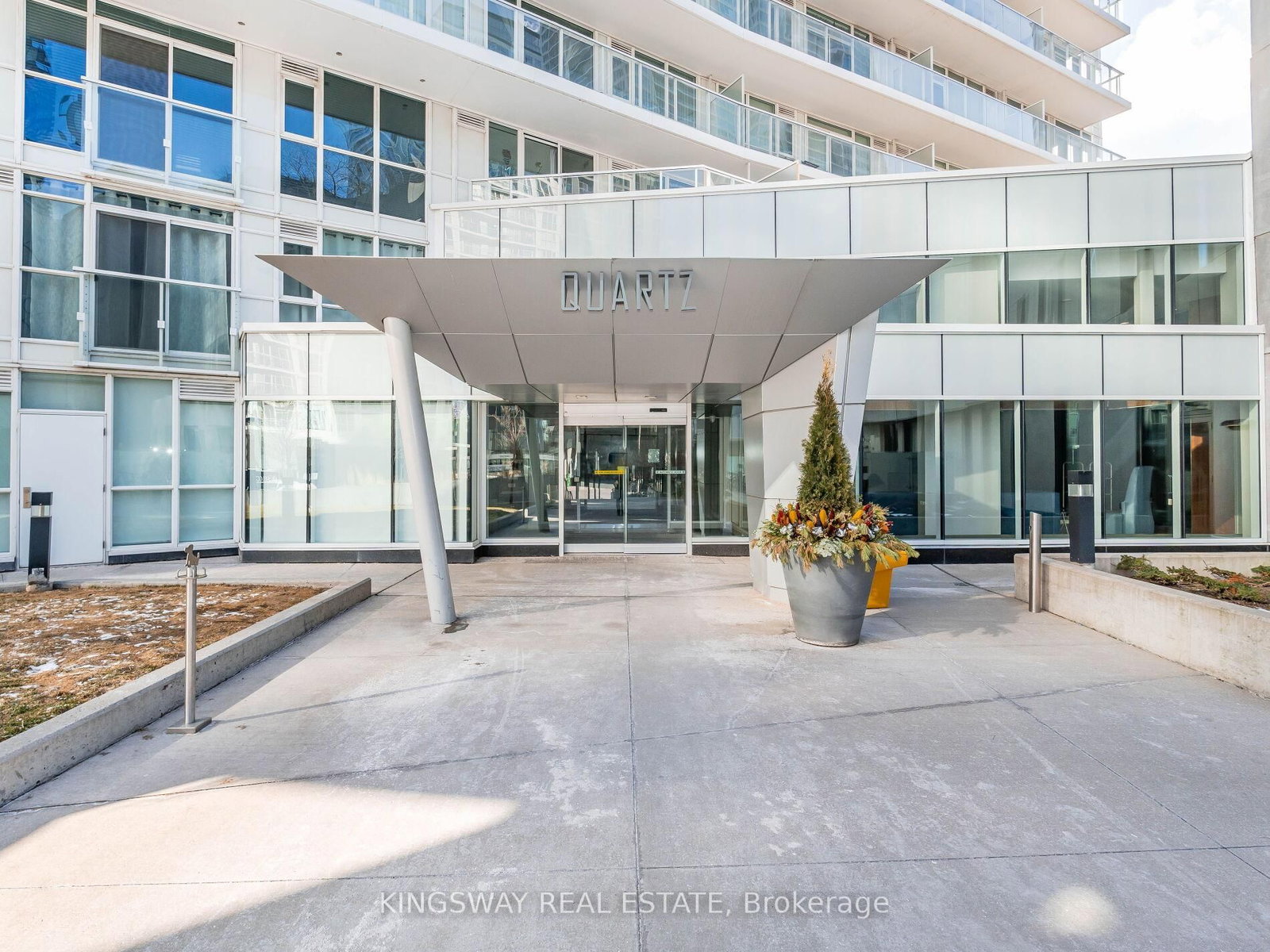 Condo for sale at 4001-75 Queens Wharf Road, Toronto, Ontario, M5V 0J8 - Waterfront Communities C1 - MLS: C12983734