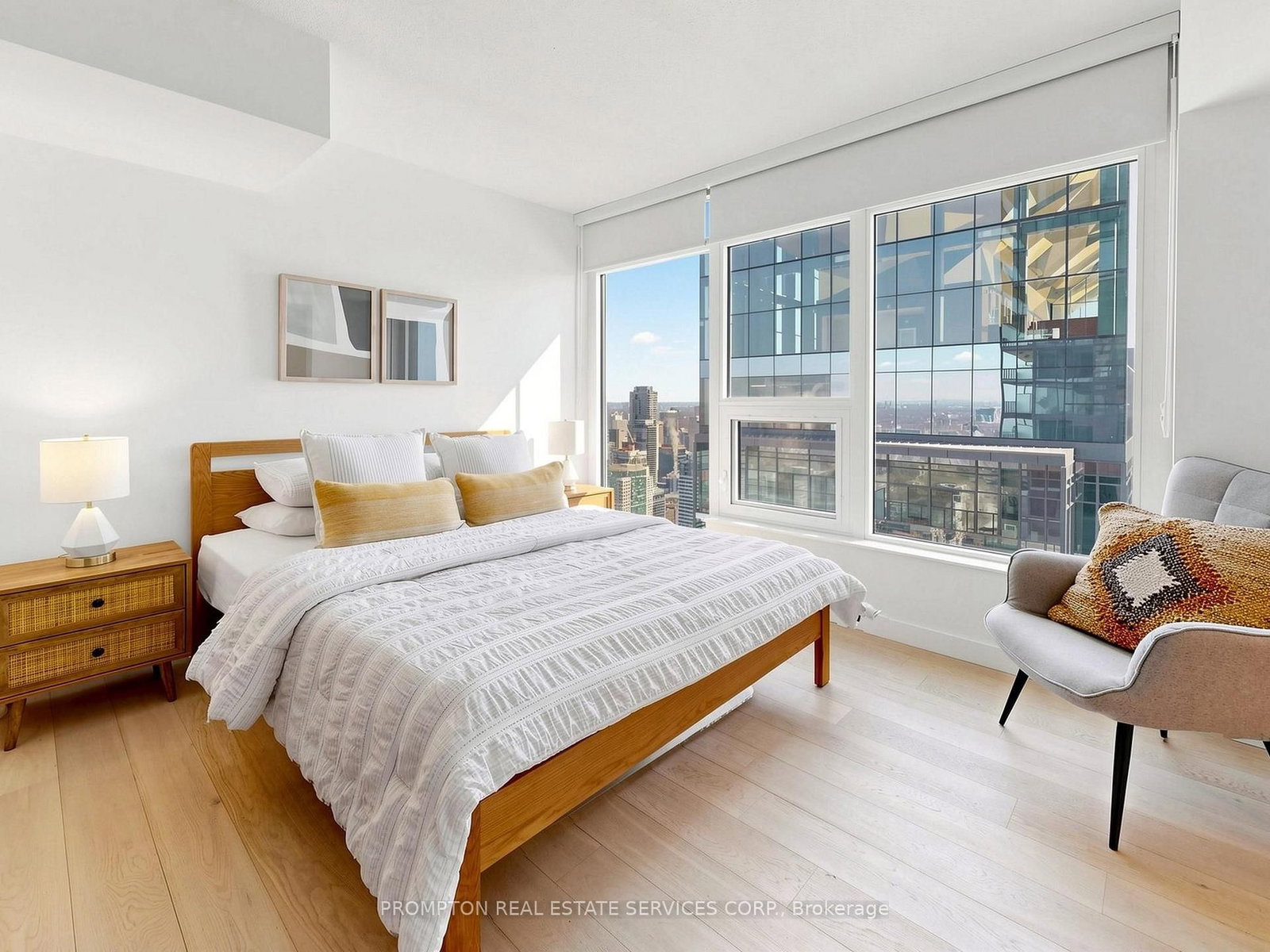 Condo for sale at 7203-3 CONCORD CITYPLACE Way, Toronto, Ontario, M5V 0X4 - Waterfront Communities C1 - MLS: C12983766