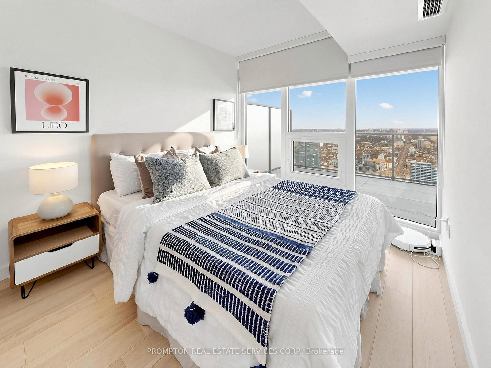 Condo for sale at 7203-3 CONCORD CITYPLACE Way, Toronto, Ontario, M5V 0X4 - Waterfront Communities C1 - MLS: C12983766