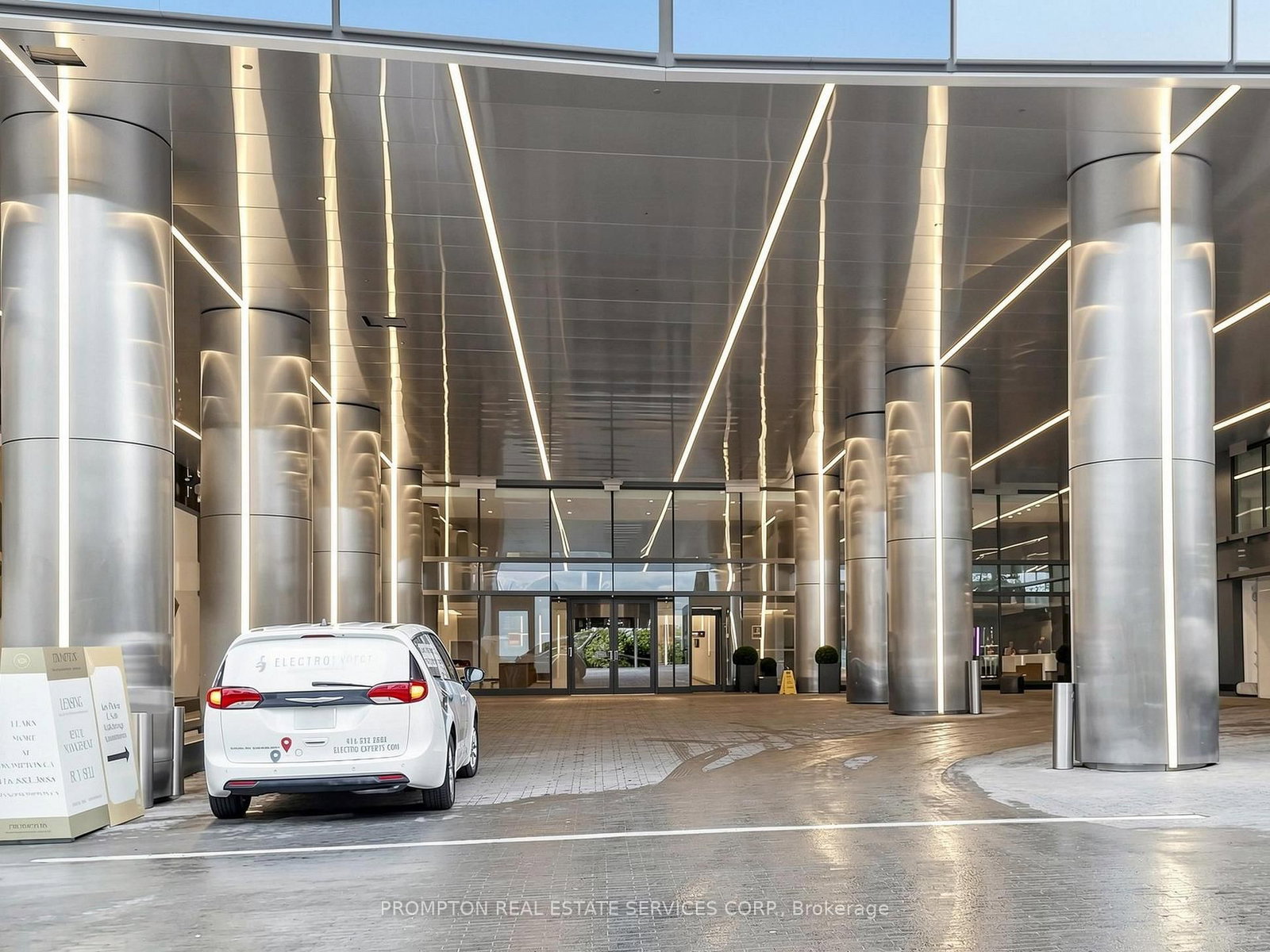 Condo for sale at 7203-3 CONCORD CITYPLACE Way, Toronto, Ontario, M5V 0X4 - Waterfront Communities C1 - MLS: C12983766