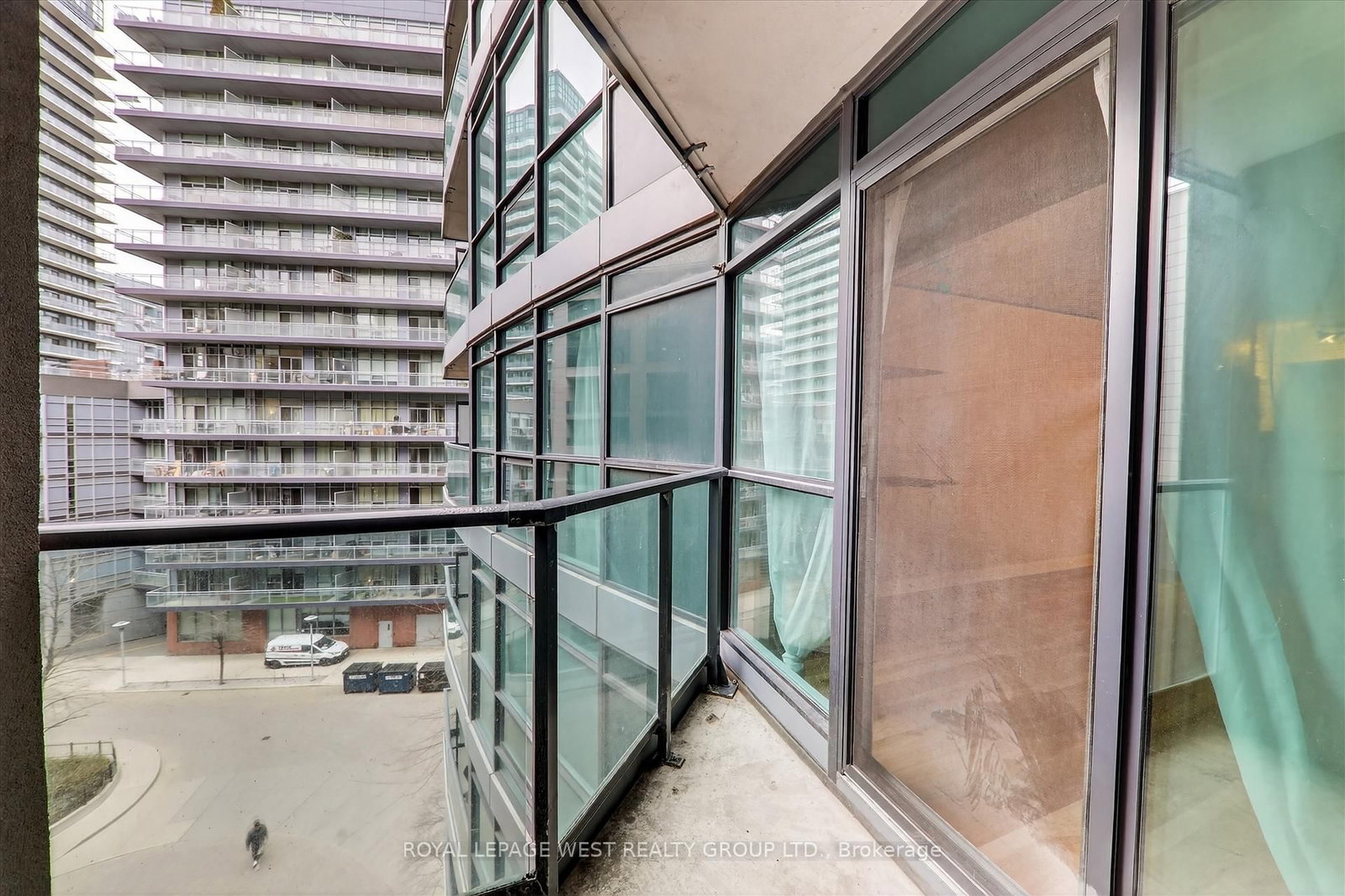 Condo for lease at 611-600 Fleet Street, Toronto, Ontario, M5V 1B7 - Niagara - MLS: C12983844