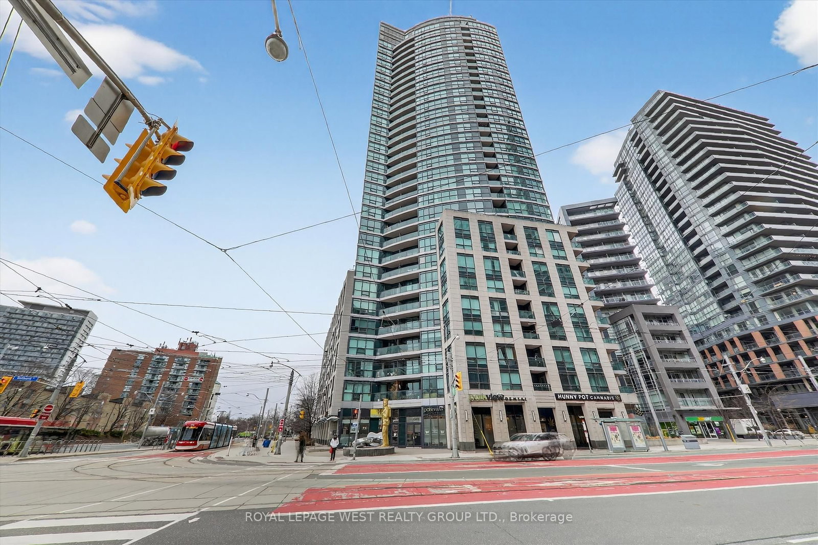 Condo for lease at 611-600 Fleet Street, Toronto, Ontario, M5V 1B7 - Niagara - MLS: C12983844