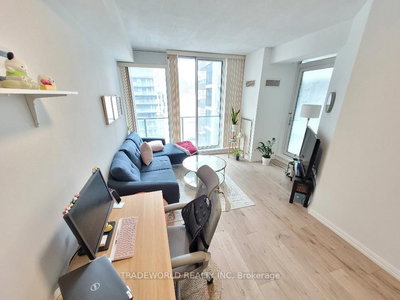 1552-111 Elizabeth Street, Toronto, Ontario image-0-2