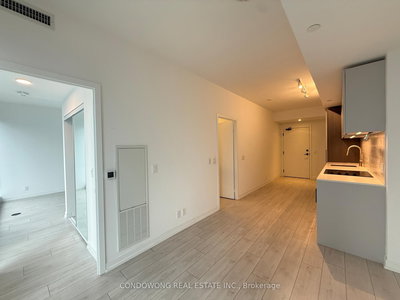 4810-55 Mercer Street, Toronto, Ontario image-0-1