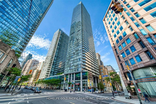 305 - 38 Grenville Street