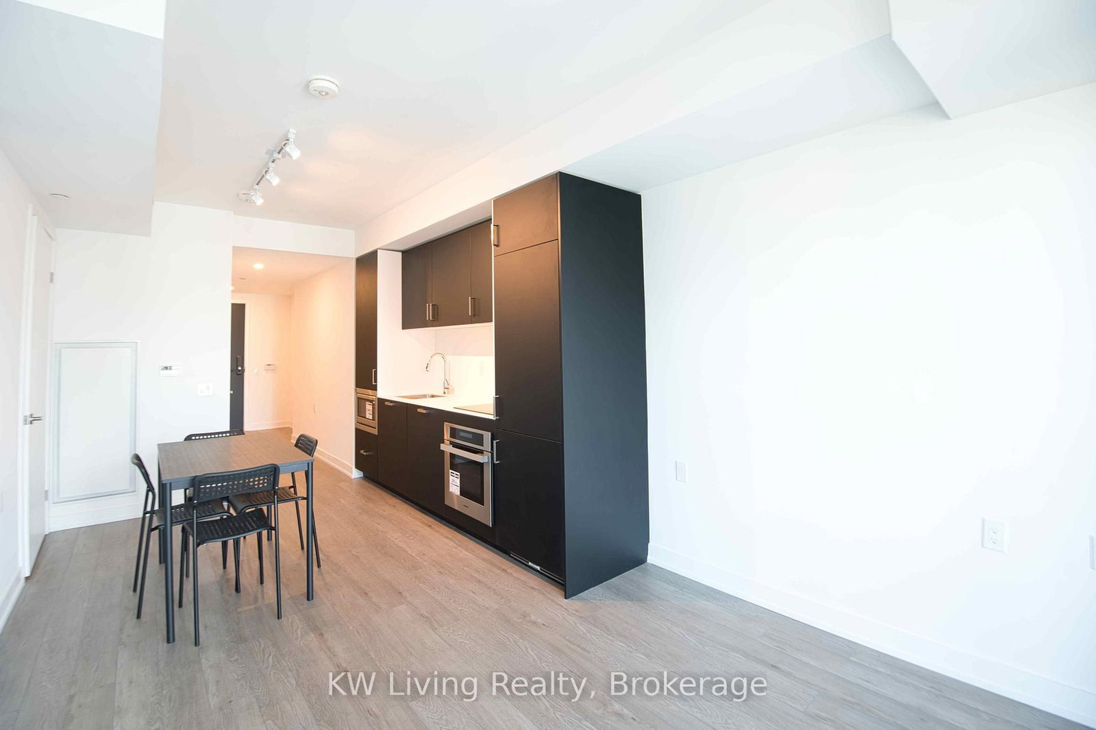 88 Queen Street E, Unit 3016 - Photo 5