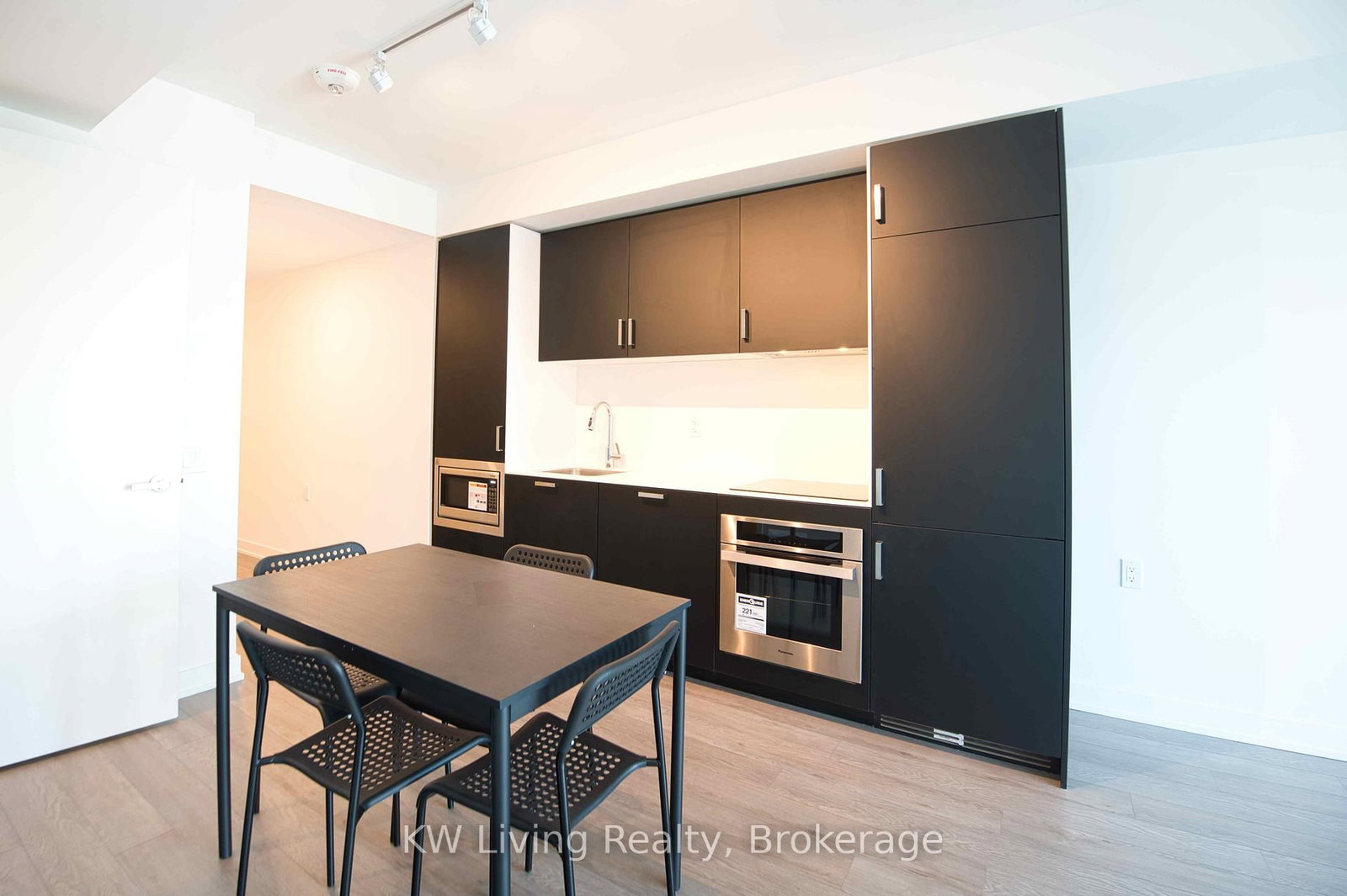88 Queen Street E, Unit 3016 - Photo 7
