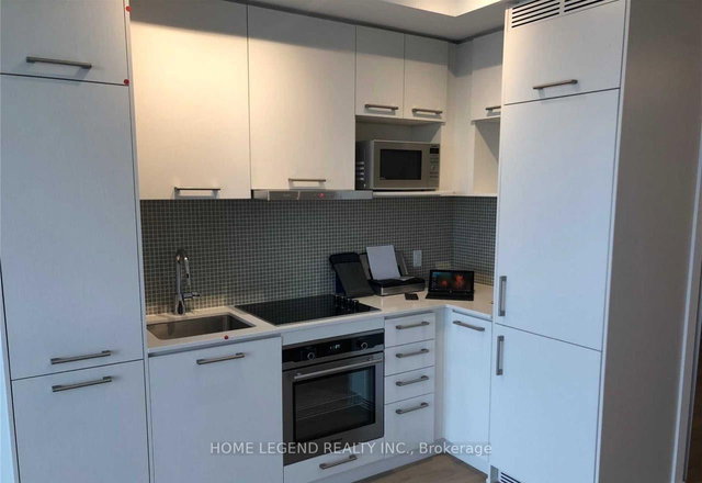 4603 - 87 Peter Street