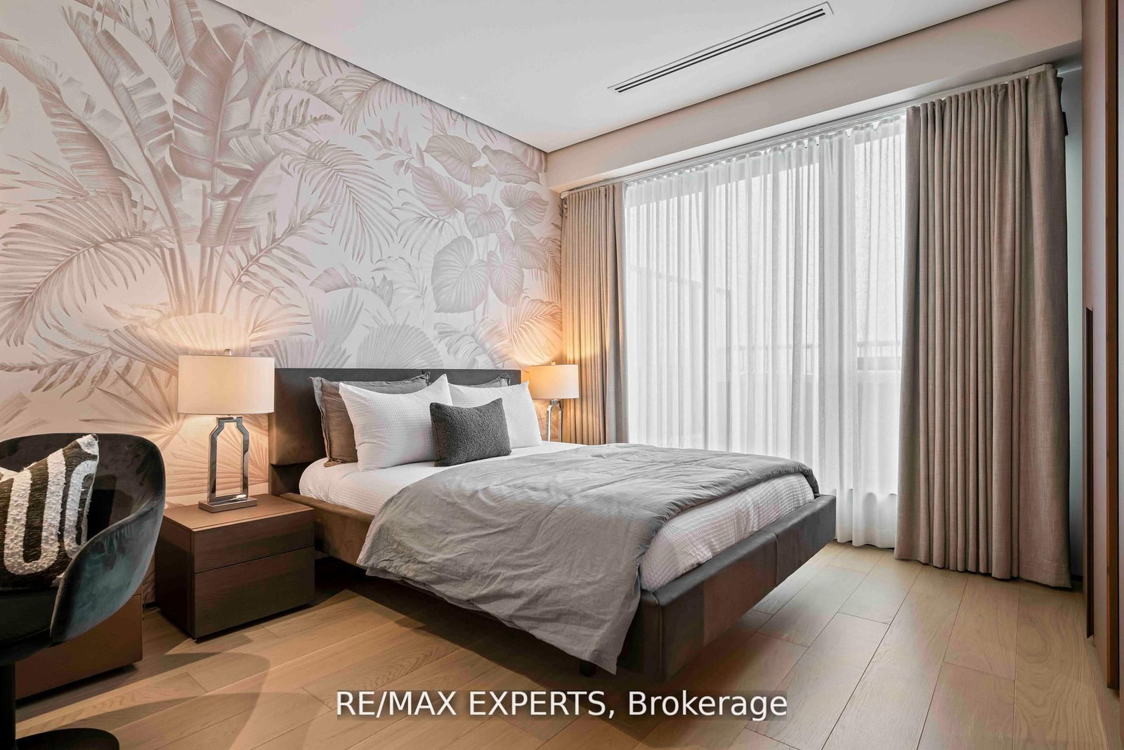 1700 Avenue Road, Unit 702 - Photo 15