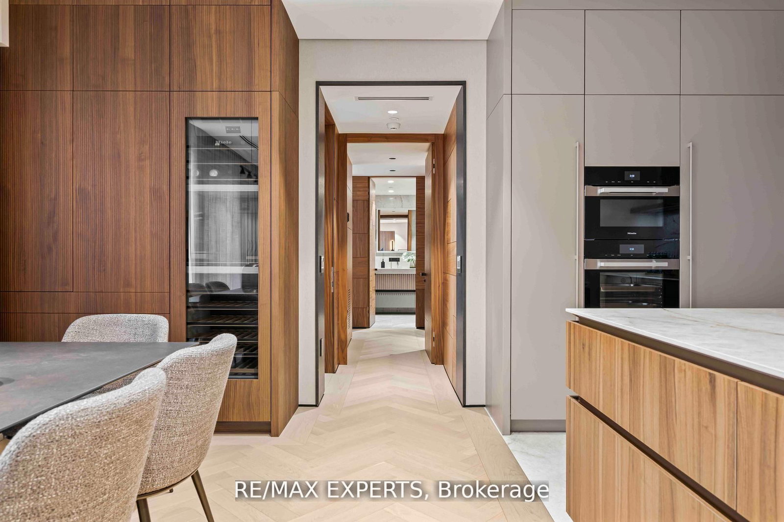 1700 Avenue Road, Unit 702 - Photo 23