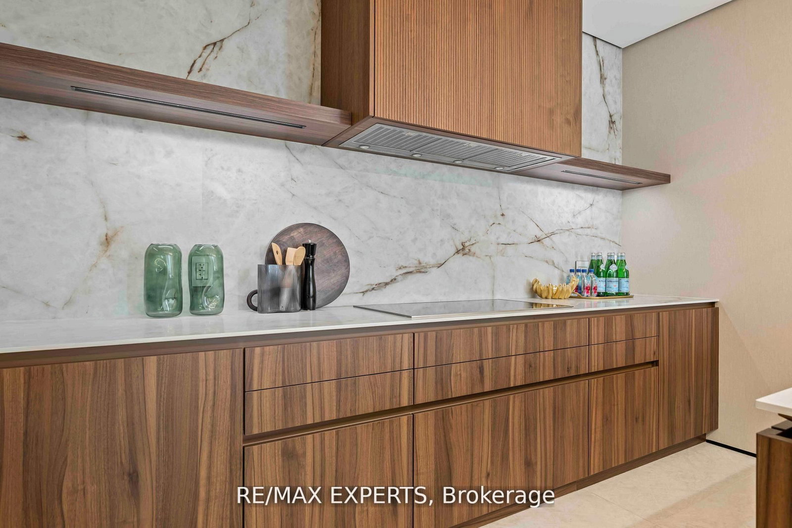 1700 Avenue Road, Unit 702 - Photo 26