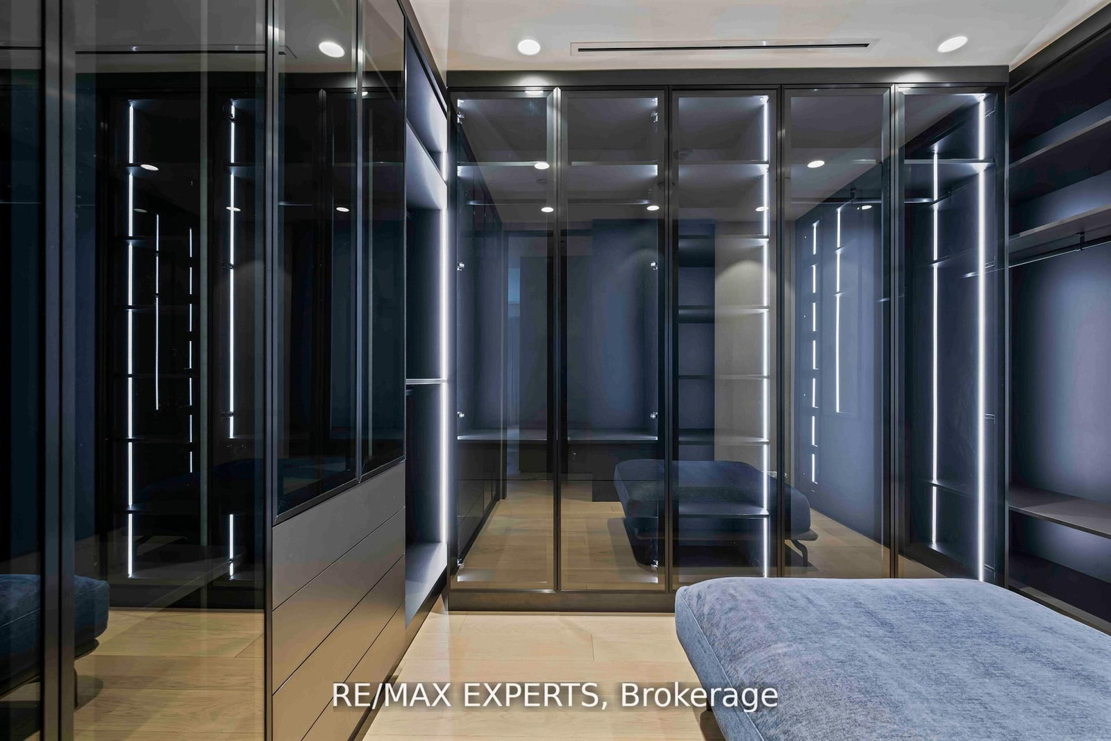 1700 Avenue Road, Unit 702 - Photo 30