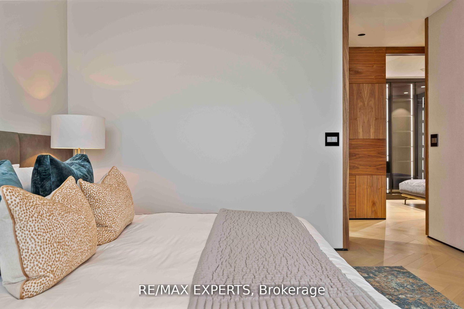 1700 Avenue Road, Unit 702 - Photo 35