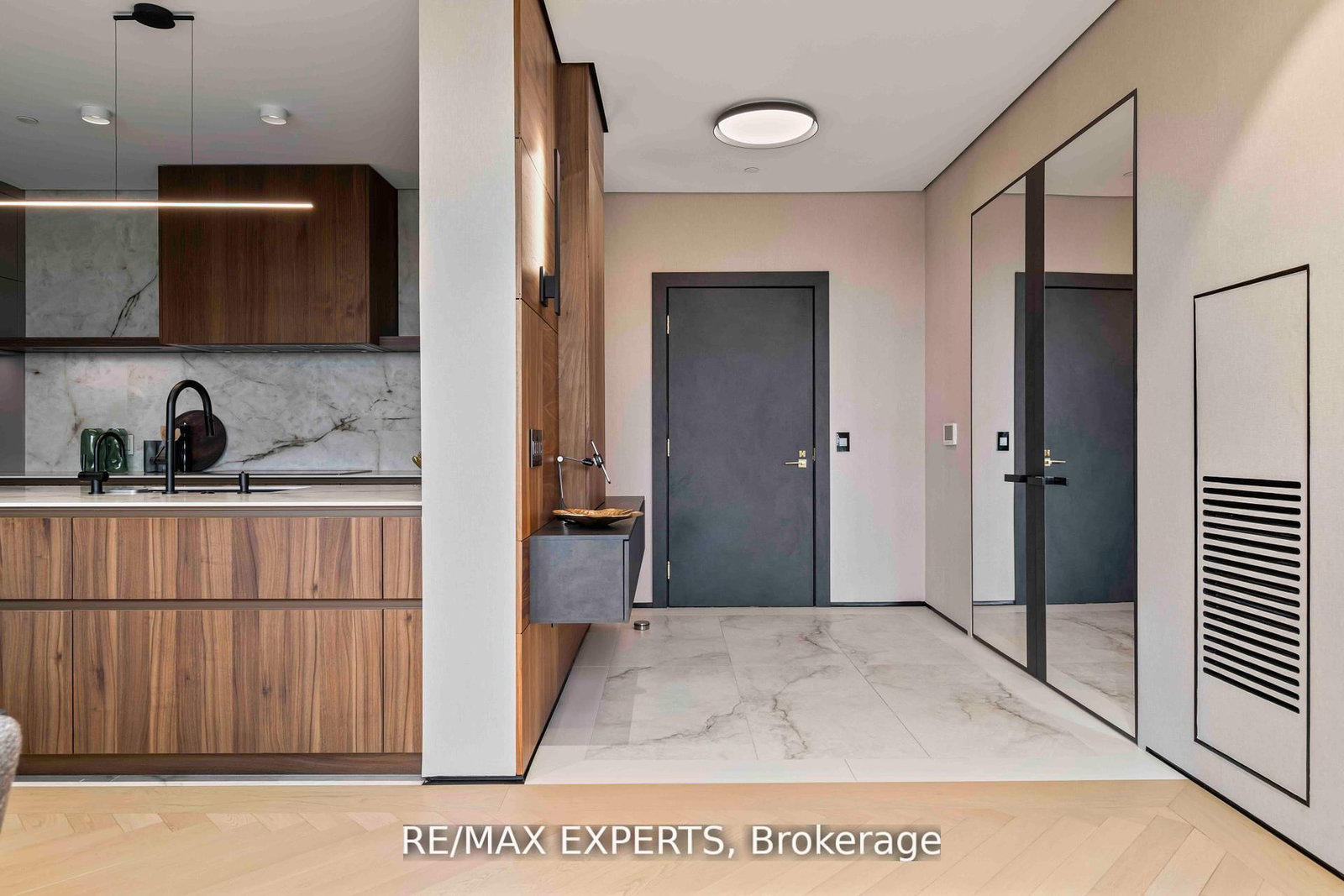 1700 Avenue Road, Unit 702 - Photo 4