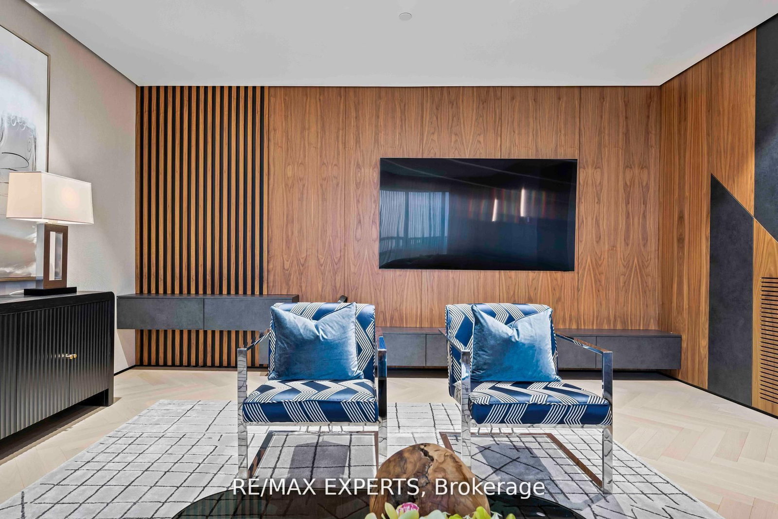 1700 Avenue Road, Unit 702 - Photo 7