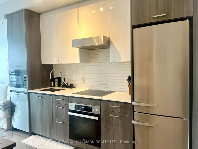 1308 - 11 Lillian St, Toronto, M4S 2H7 | Image 2