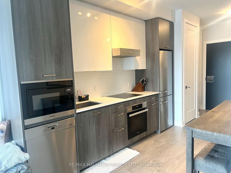 1308 - 11 Lillian St, Toronto, M4S 2H7 | Image 3