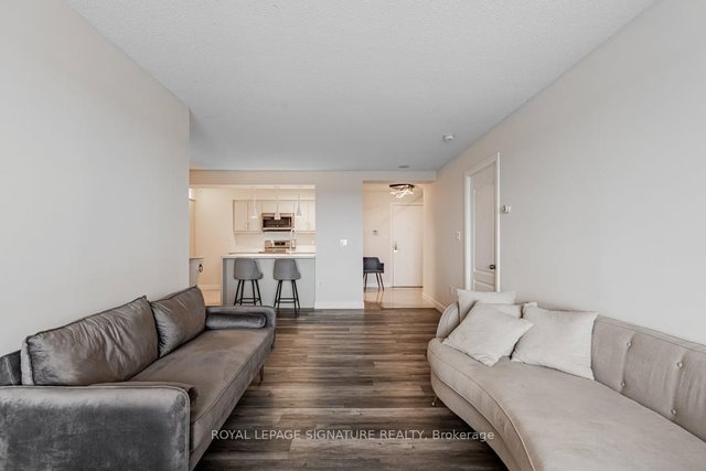 911 - 88 Grandview Way