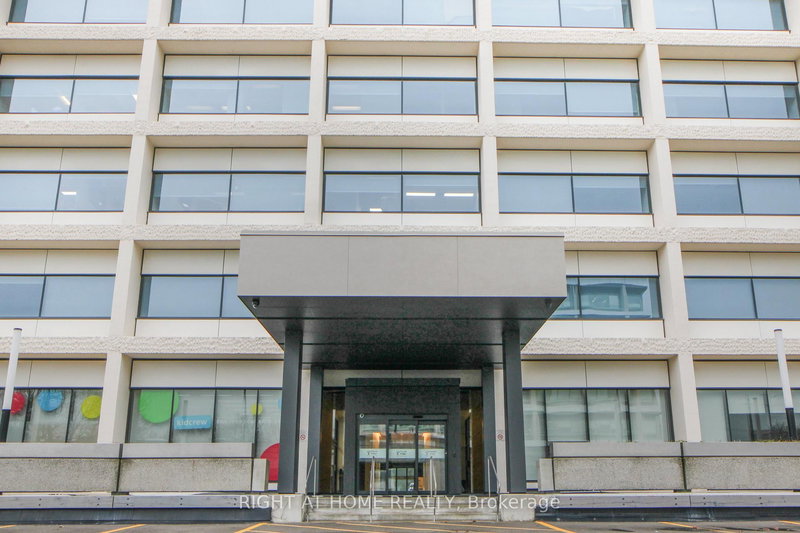 305 - Rm 4 - 240 Duncan Mill Rd, Toronto, M3B 3S6 | Image 2