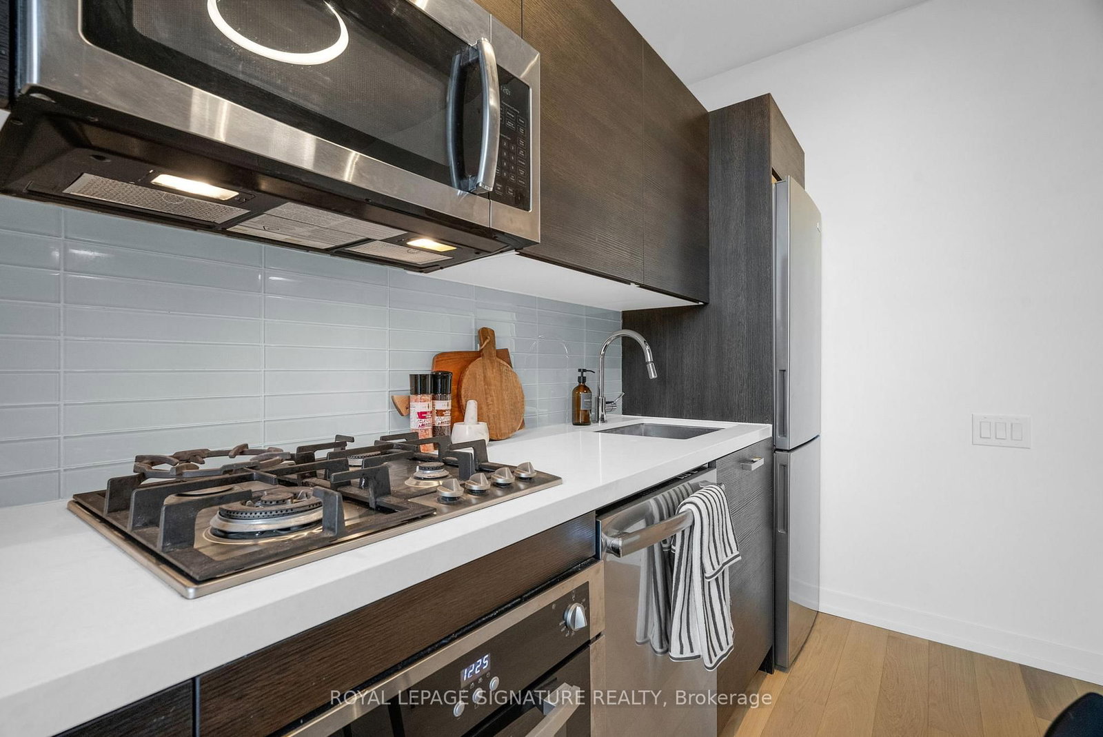 Condo for sale at 606-11 Charlotte Street, Toronto, Ontario, M5V 0M6 - Waterfront Communities C1 - MLS: C12984408