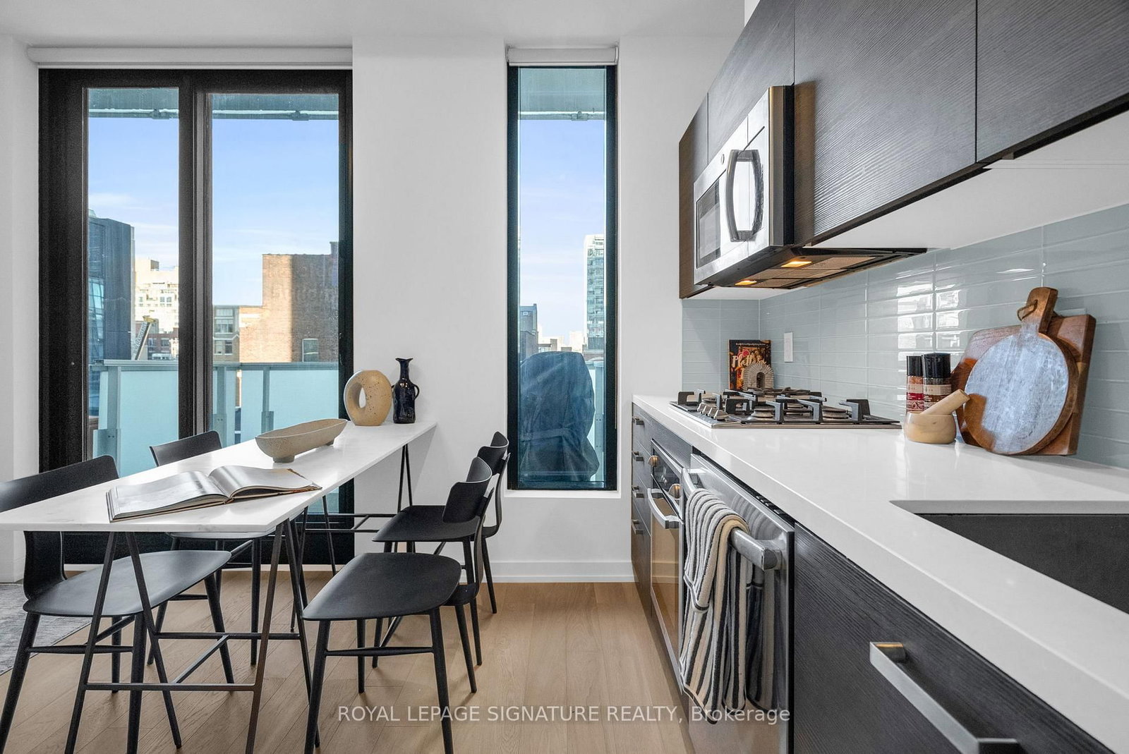 Condo for sale at 606-11 Charlotte Street, Toronto, Ontario, M5V 0M6 - Waterfront Communities C1 - MLS: C12984408