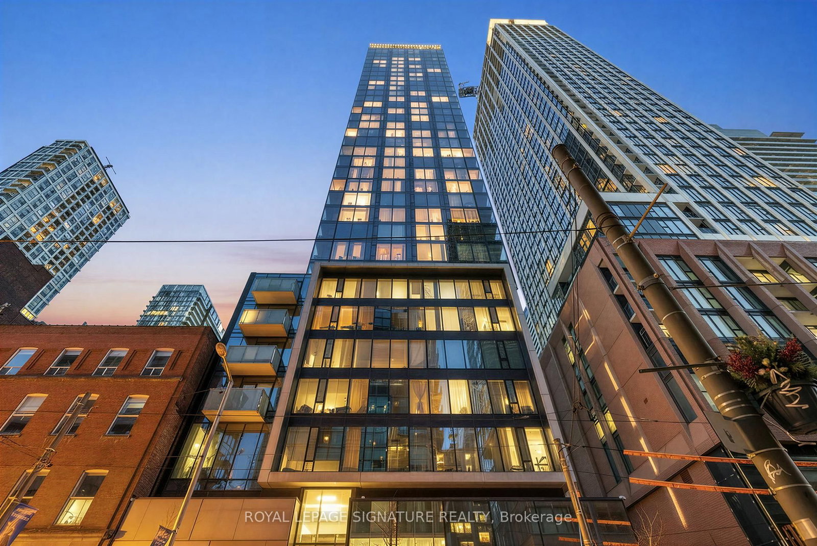 Condo for sale at 606-11 Charlotte Street, Toronto, Ontario, M5V 0M6 - Waterfront Communities C1 - MLS: C12984408