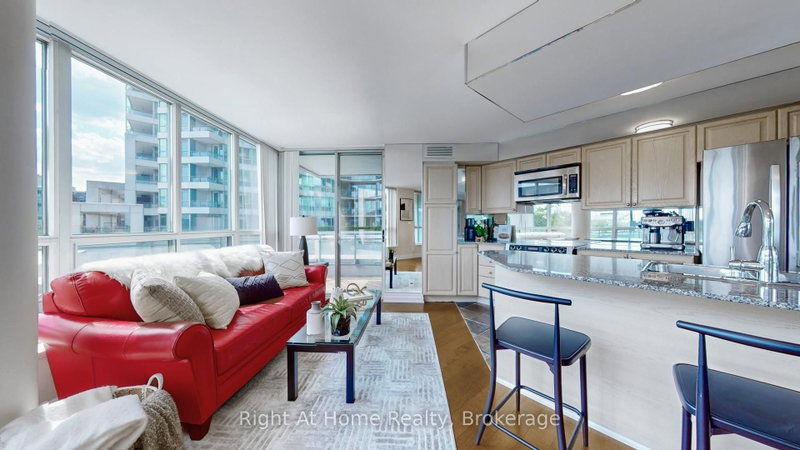 209 - 228 Queens Quay W