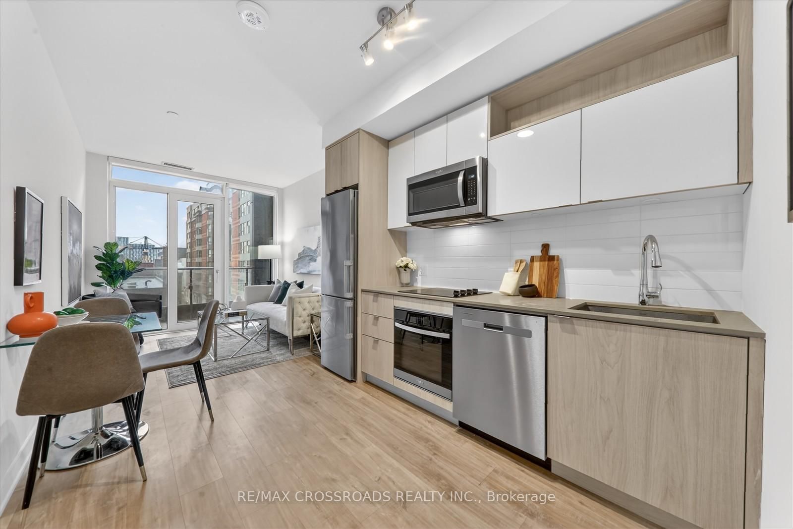 70 Princess Street, Unit 406 - Photo 7