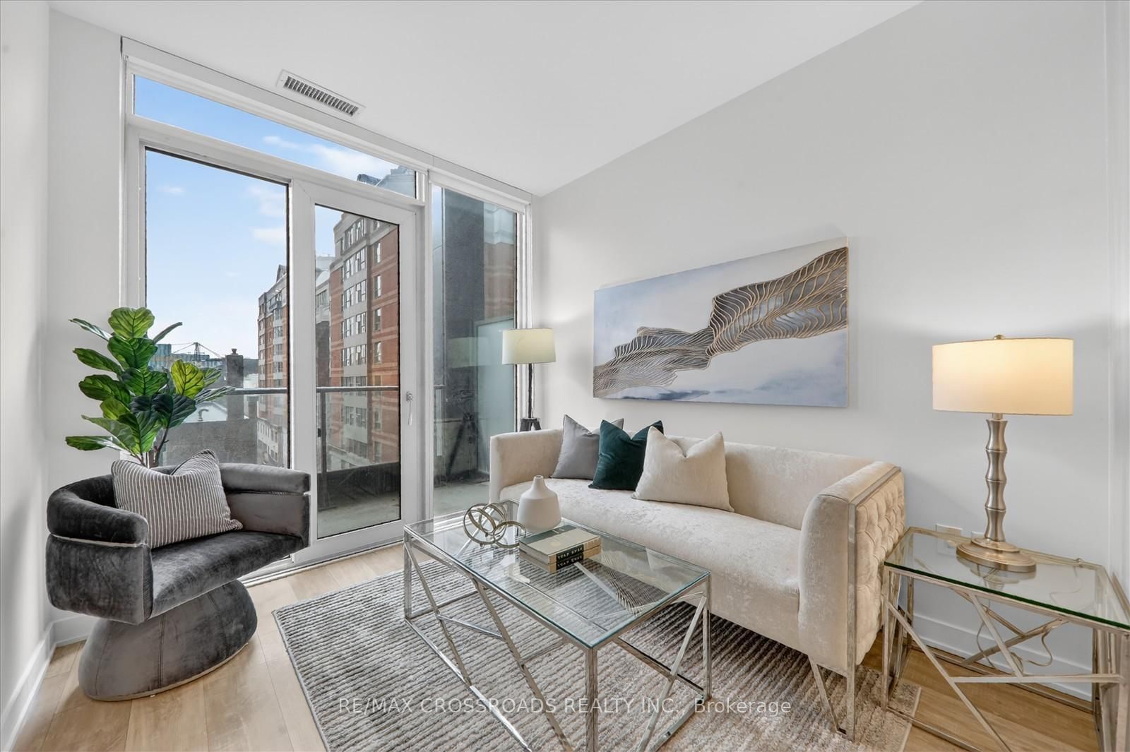 70 Princess Street, Unit 406 - Photo 9