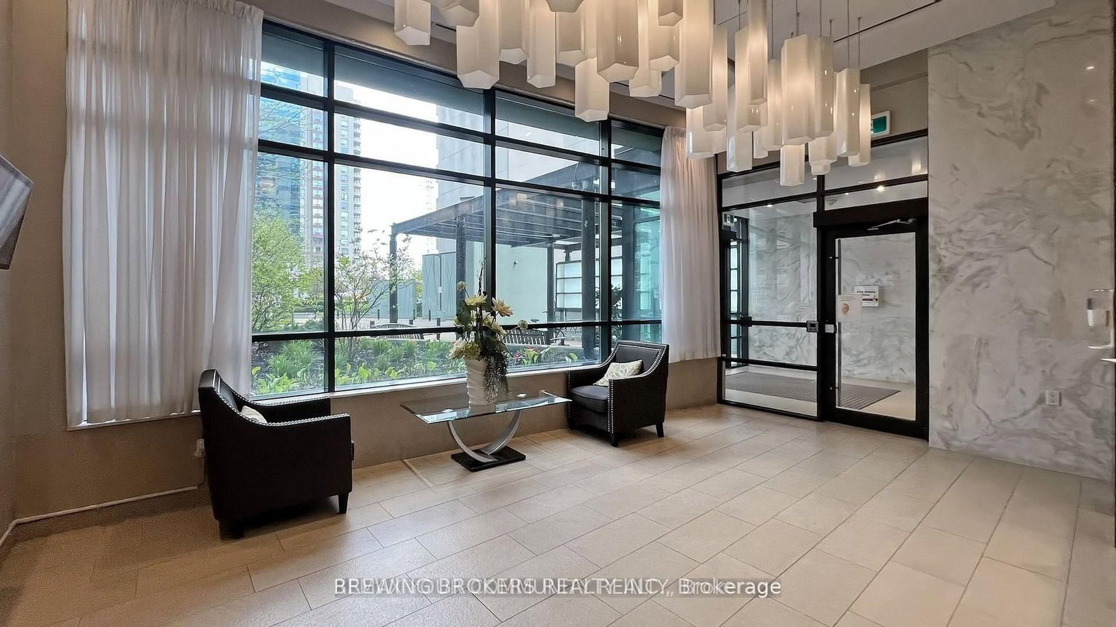 5740 Yonge Street, Unit 1307 - Photo 14