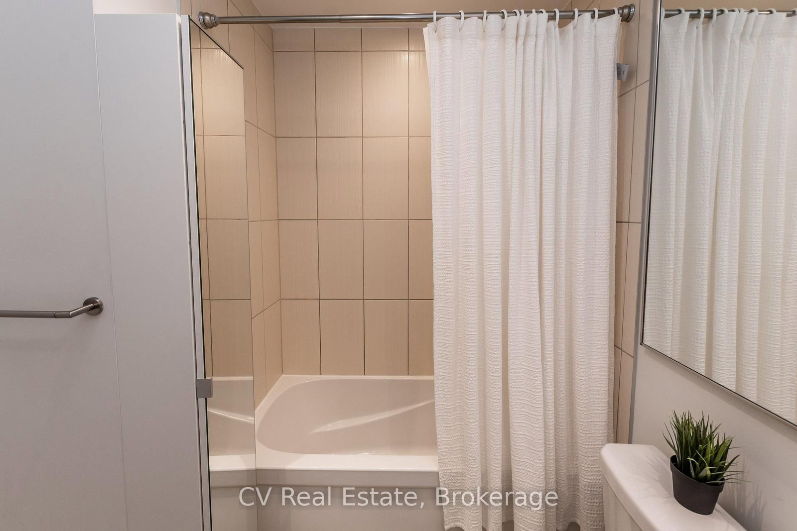 Condo for sale at 2811 - 170 Fort York Boulevard, Toronto, Ontario, M5V 0E6 - Waterfront Communities C1 - MLS: C12984610