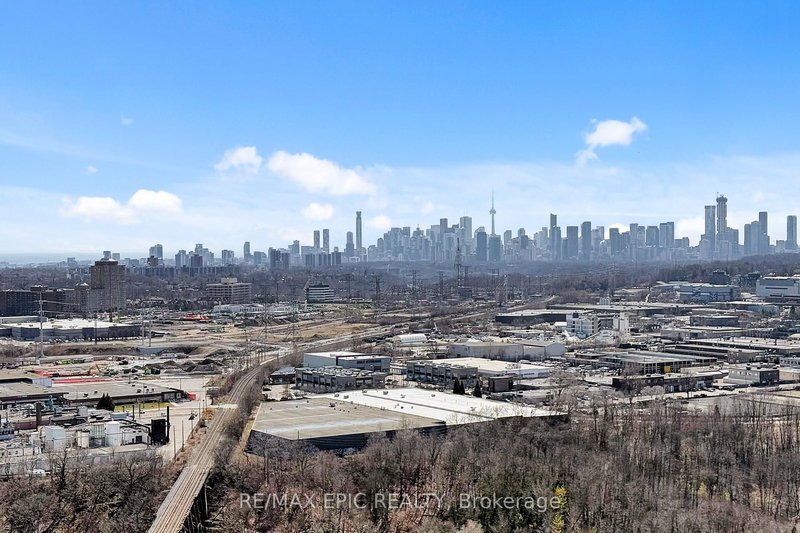 30 Inn On The Park Drive Unit 2809