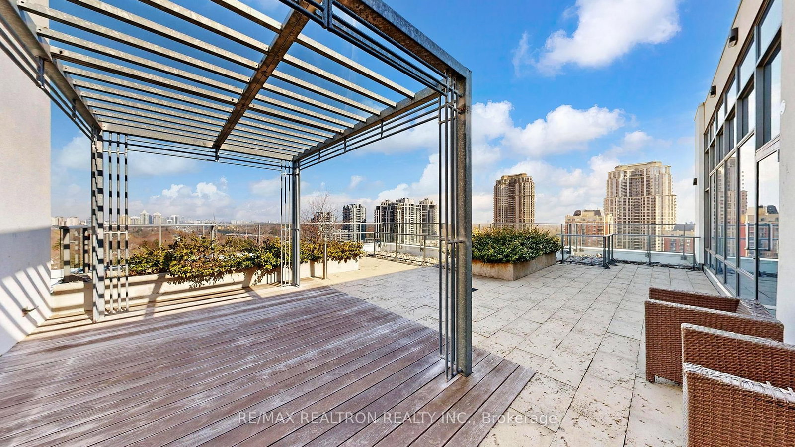 28 Avondale Avenue, Unit 1102 - Photo 43