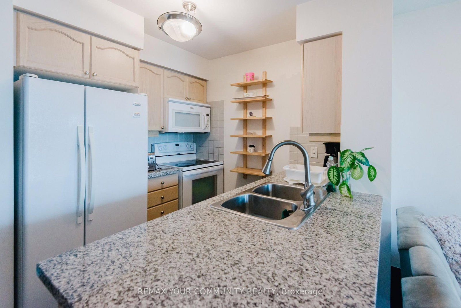 15 Greenview Avenue, Unit 2510 - Photo 8
