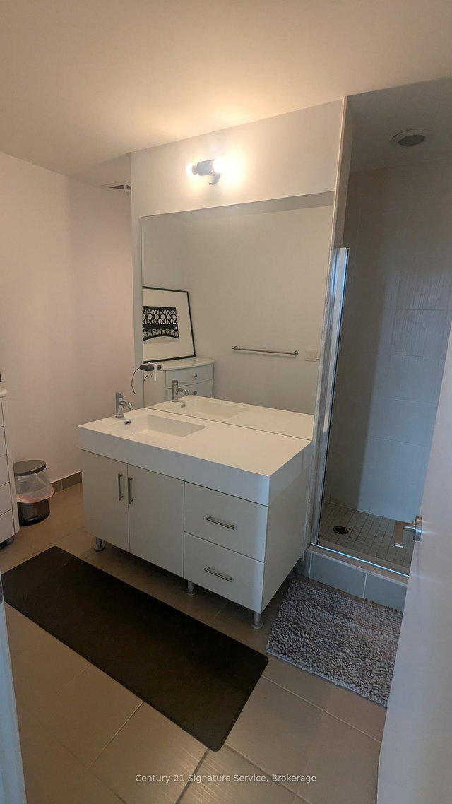 PH18 - 35 Brian Peck Crescent