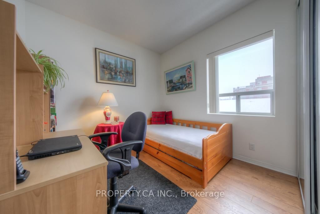 Condo for sale at 301-778 Sheppard Avenue, Toronto, Ontario, M3H 6B7 - Bathurst Manor - MLS: C12984992