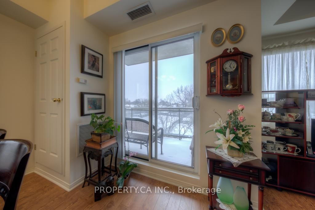 Condo for sale at 301-778 Sheppard Avenue, Toronto, Ontario, M3H 6B7 - Bathurst Manor - MLS: C12984992