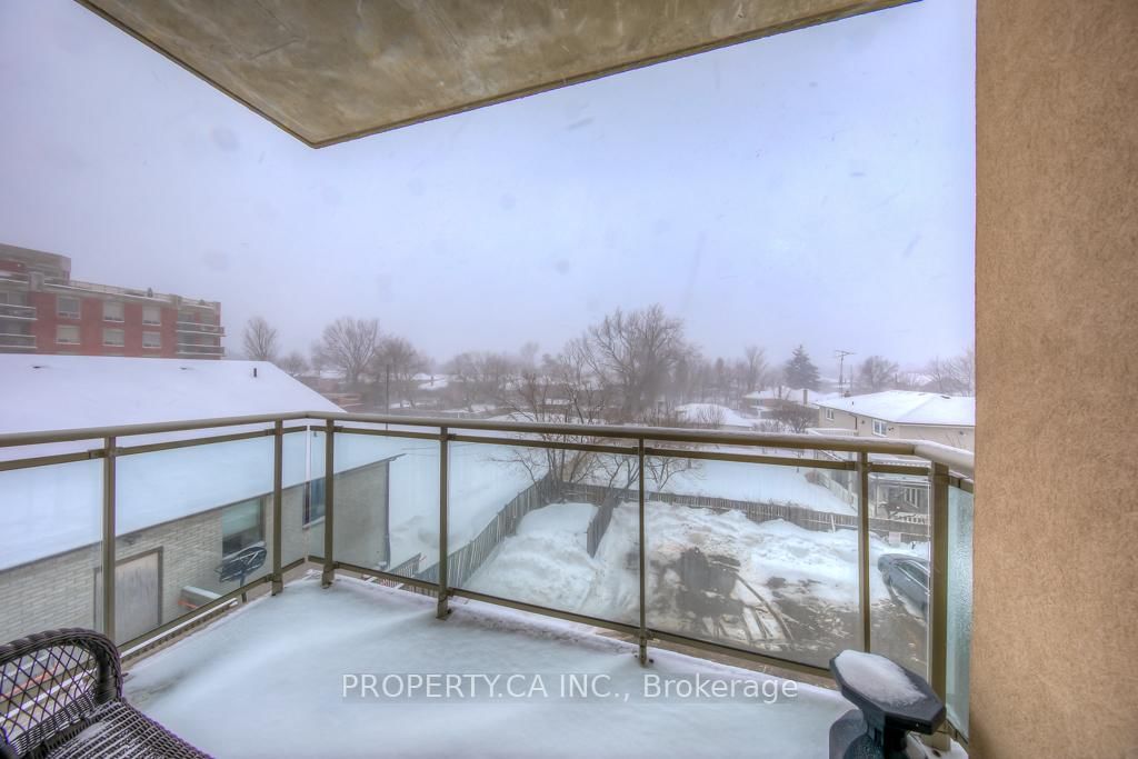 Condo for sale at 301-778 Sheppard Avenue, Toronto, Ontario, M3H 6B7 - Bathurst Manor - MLS: C12984992