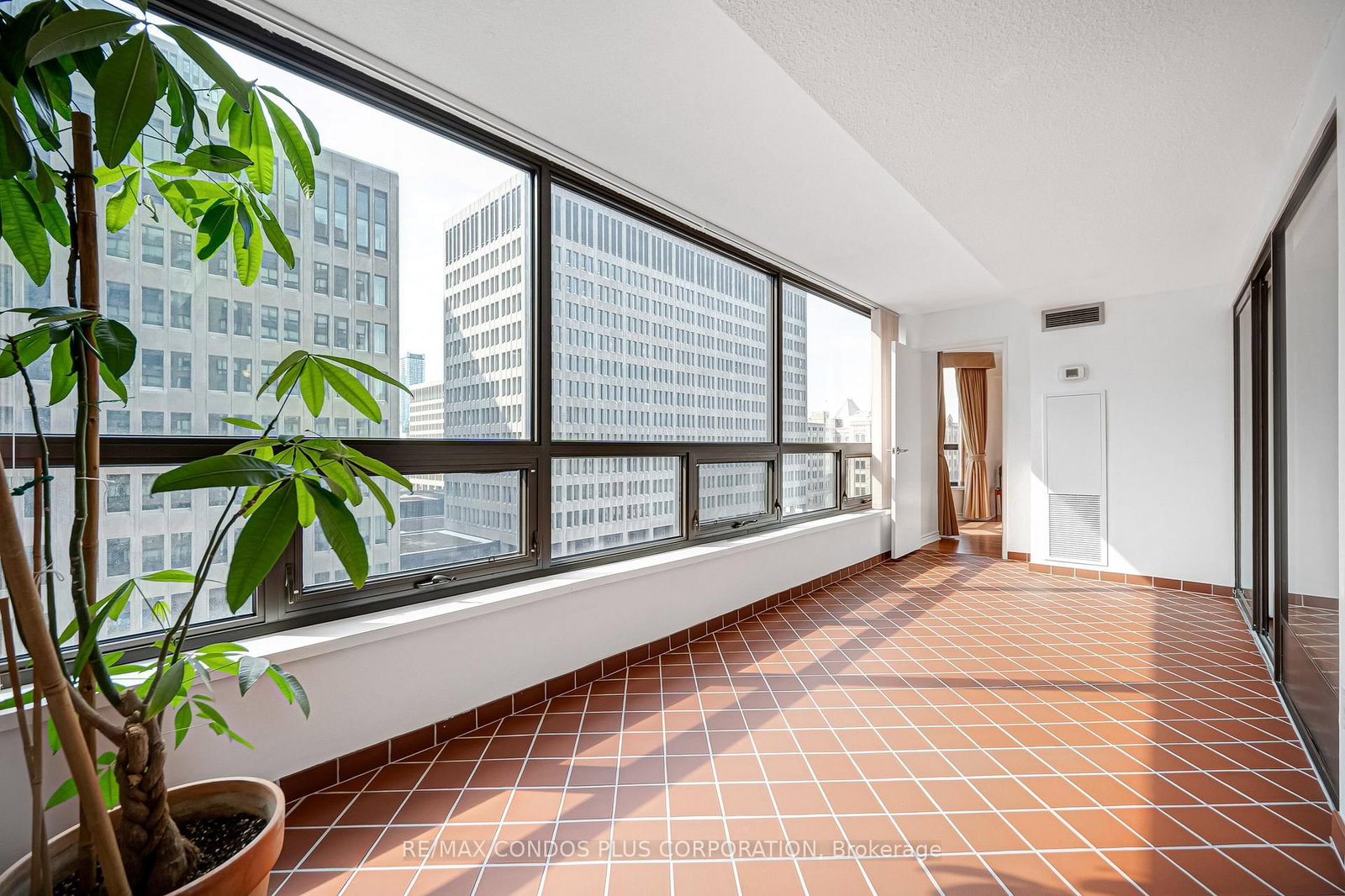 Condo for sale at 803-62 Wellesley Street, Toronto, Ontario, M5S 2X3 - Bay Street Corridor - MLS: C12985224