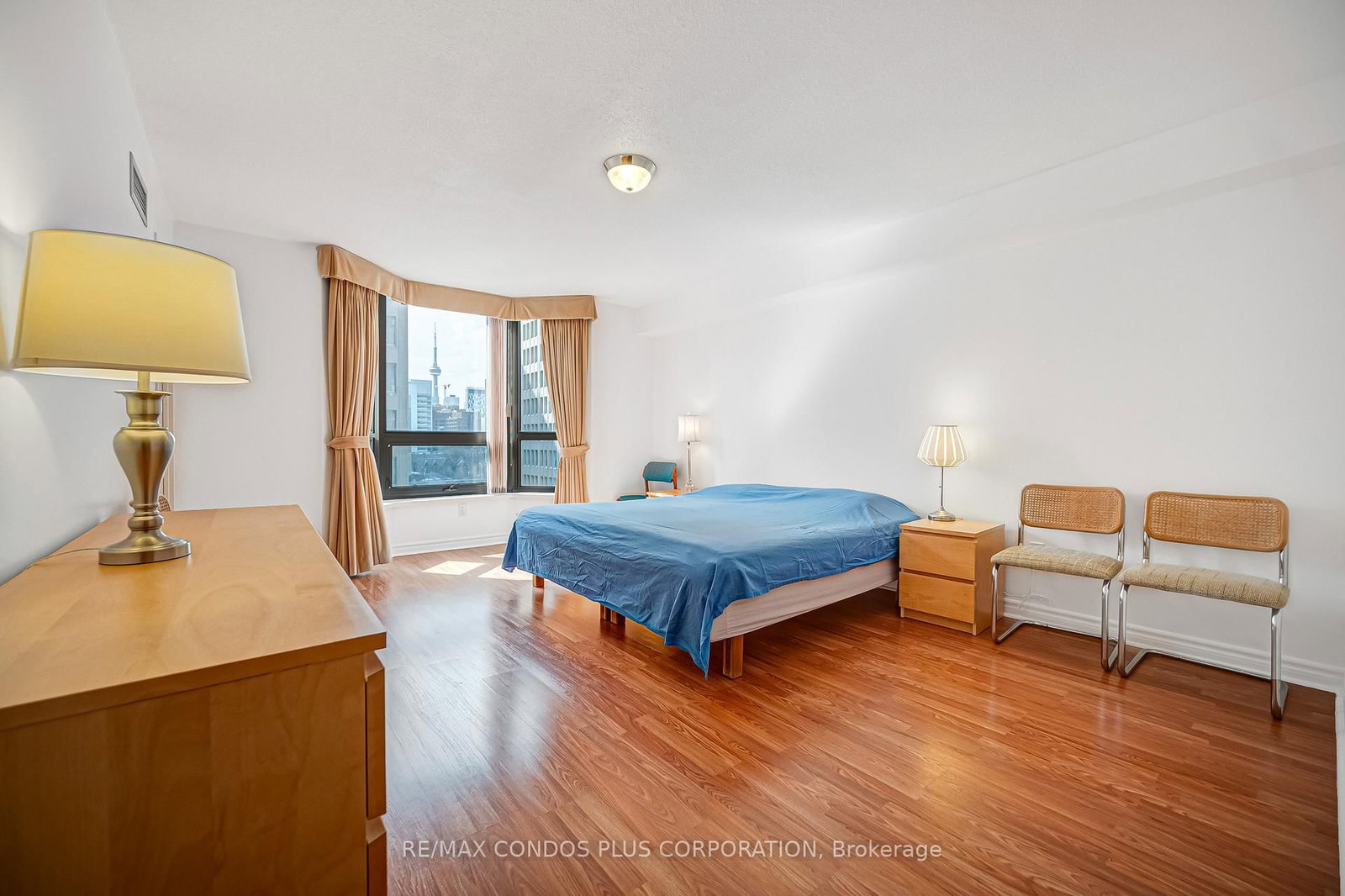 Condo for sale at 803-62 Wellesley Street, Toronto, Ontario, M5S 2X3 - Bay Street Corridor - MLS: C12985224