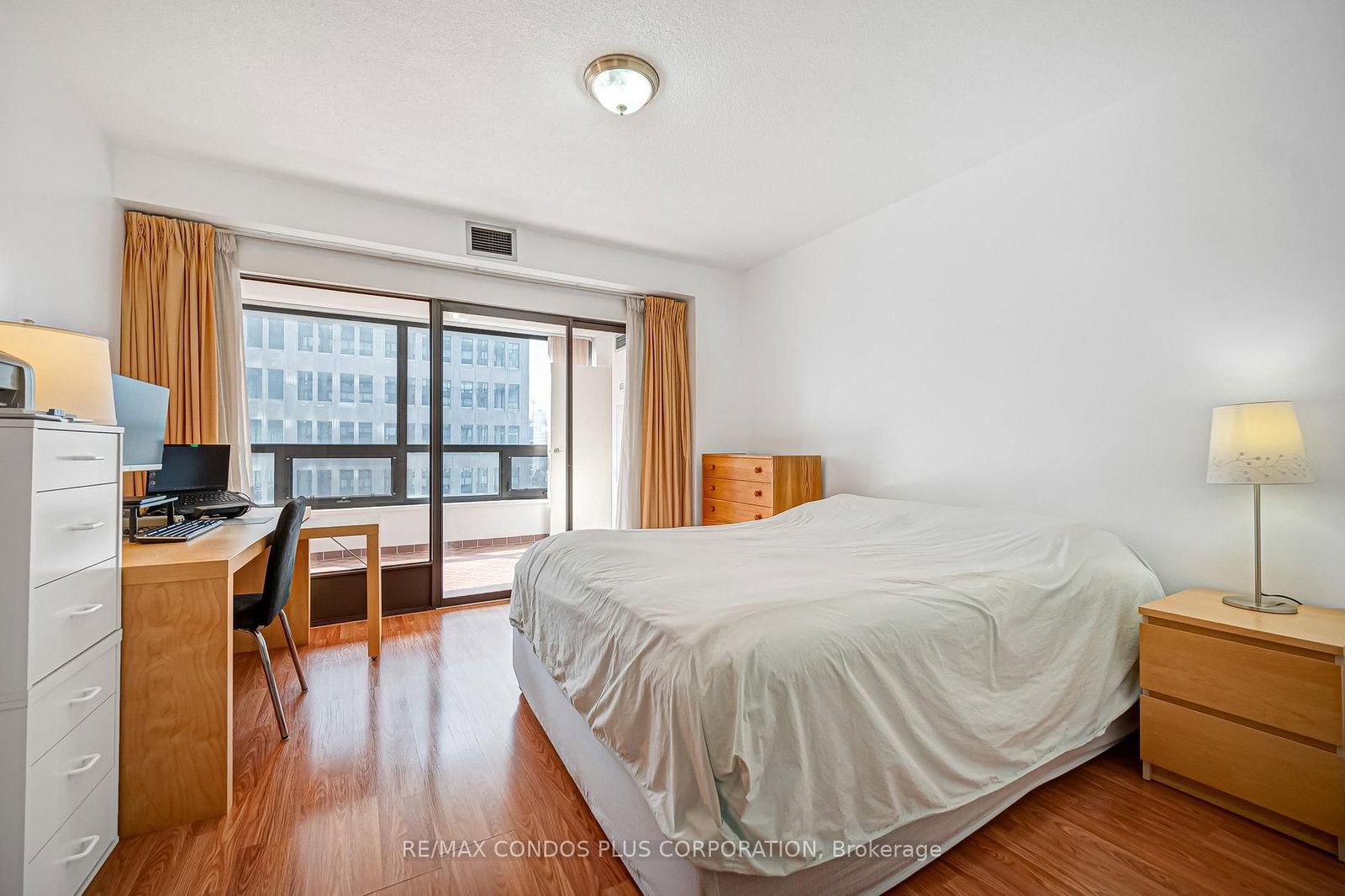 Condo for sale at 803-62 Wellesley Street, Toronto, Ontario, M5S 2X3 - Bay Street Corridor - MLS: C12985224