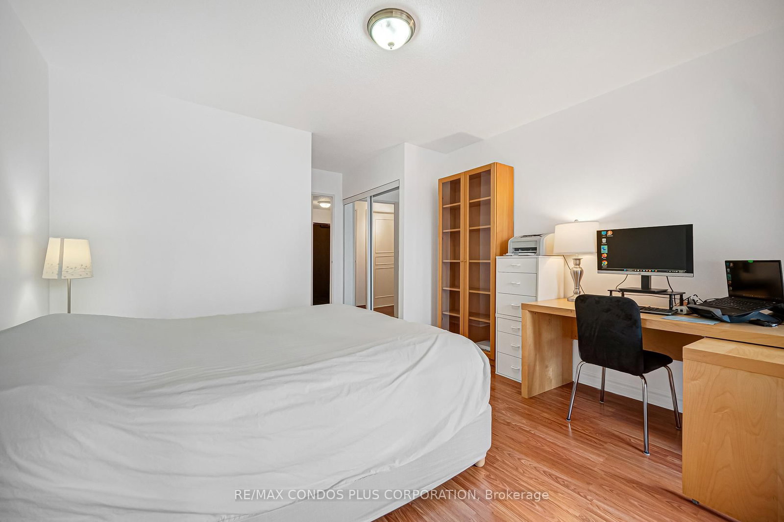 Condo for sale at 803-62 Wellesley Street, Toronto, Ontario, M5S 2X3 - Bay Street Corridor - MLS: C12985224