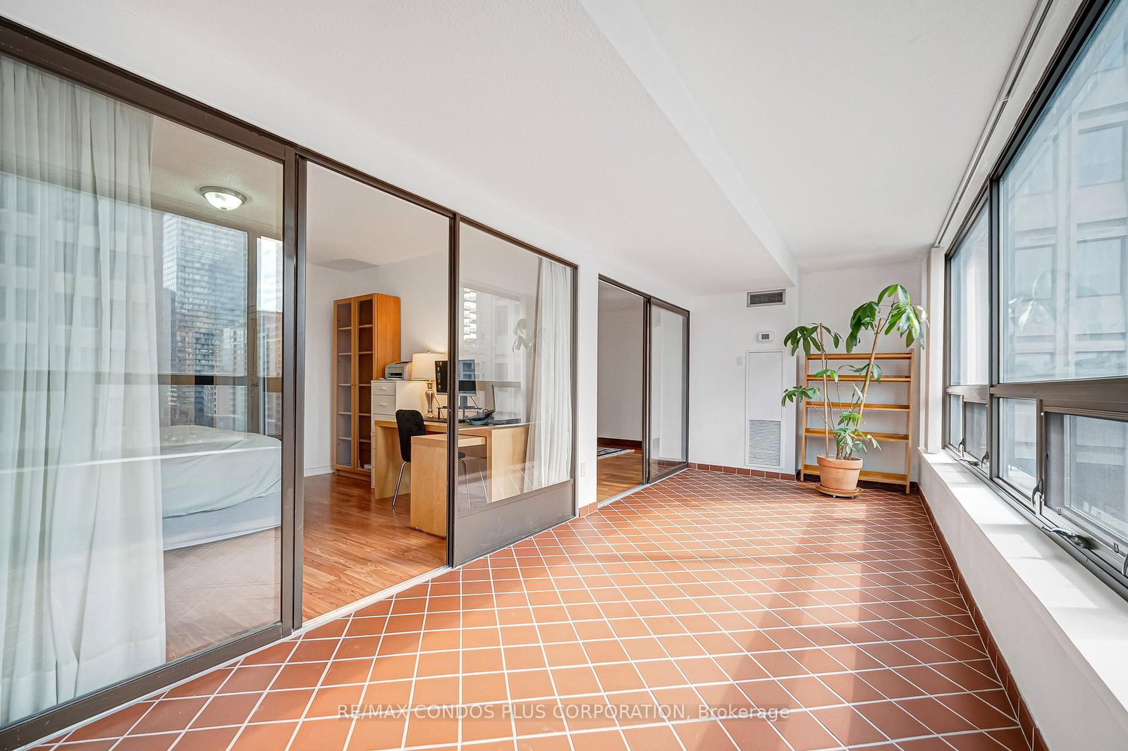 62 Wellesley Street W, Unit 803 - Photo 22