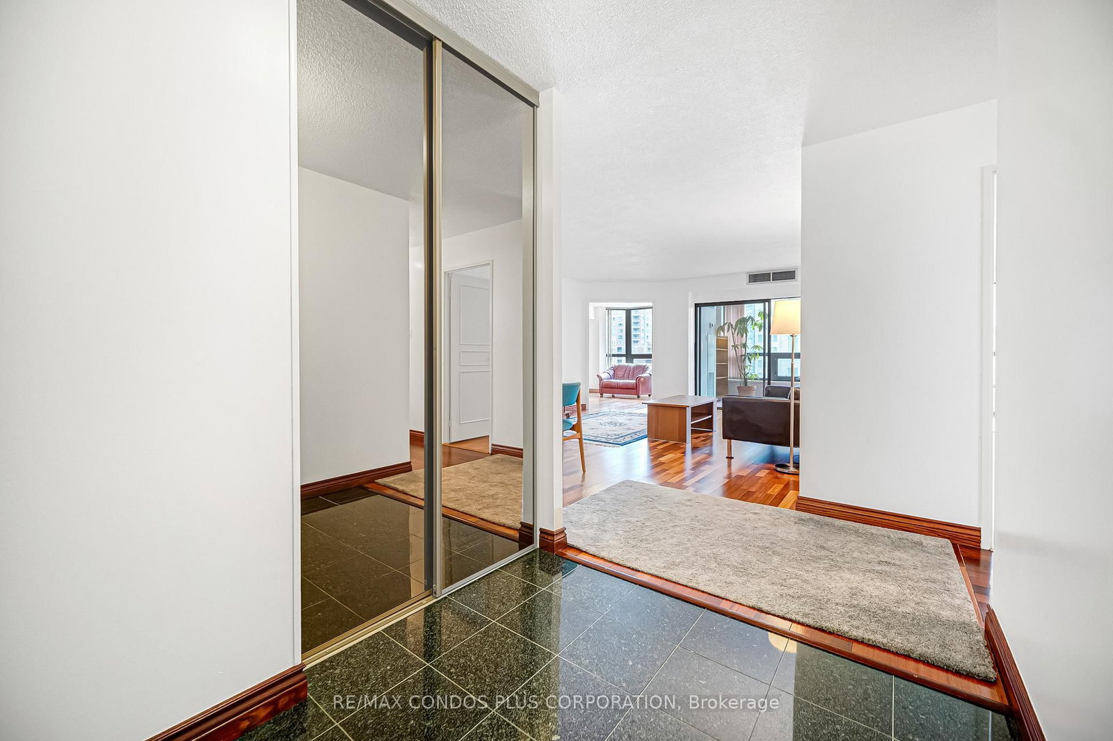 Condo for sale at 803-62 Wellesley Street, Toronto, Ontario, M5S 2X3 - Bay Street Corridor - MLS: C12985224