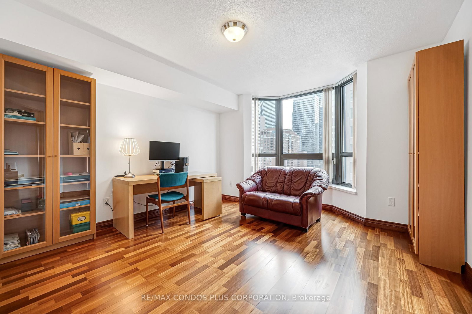 Condo for sale at 803-62 Wellesley Street, Toronto, Ontario, M5S 2X3 - Bay Street Corridor - MLS: C12985224