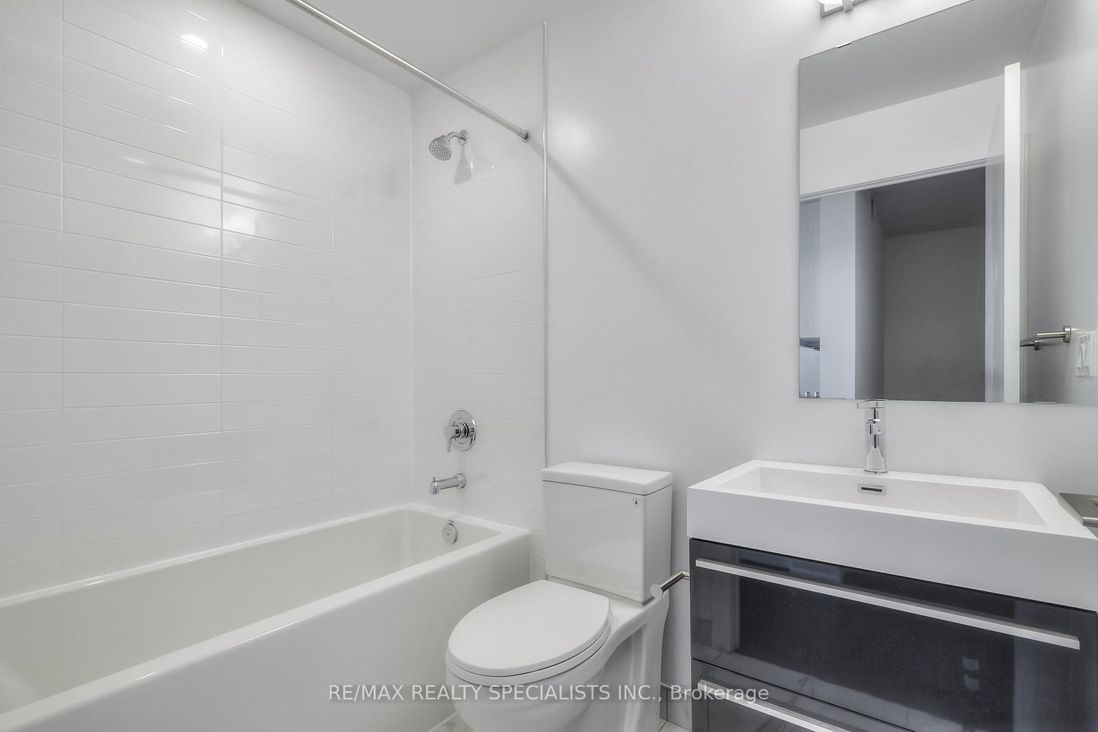 181 Bedford Road, Unit 1505 - Photo 17