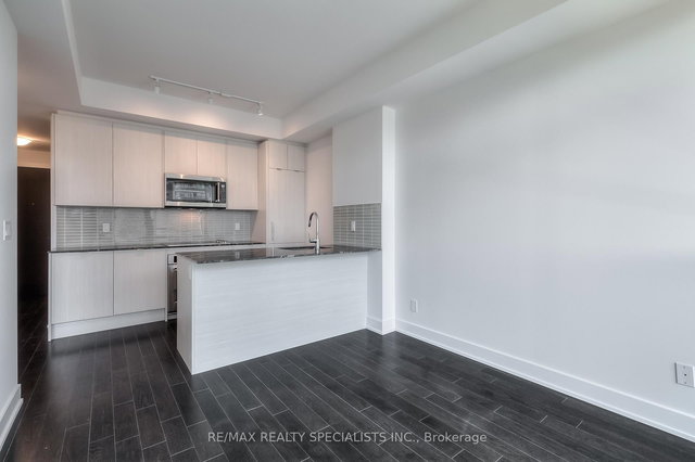 1505 - 181 Bedford Road