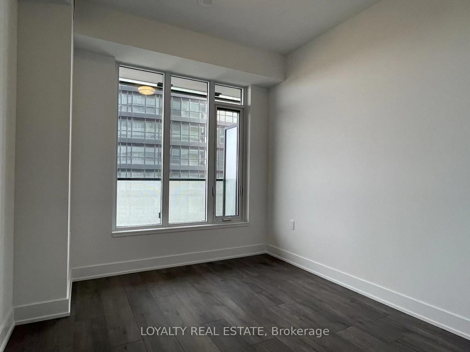 575 bloor Street E, Unit 2105 - Photo 5